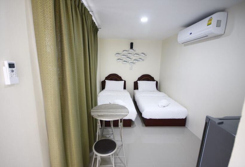 ホテル Vimaan Navy Resort