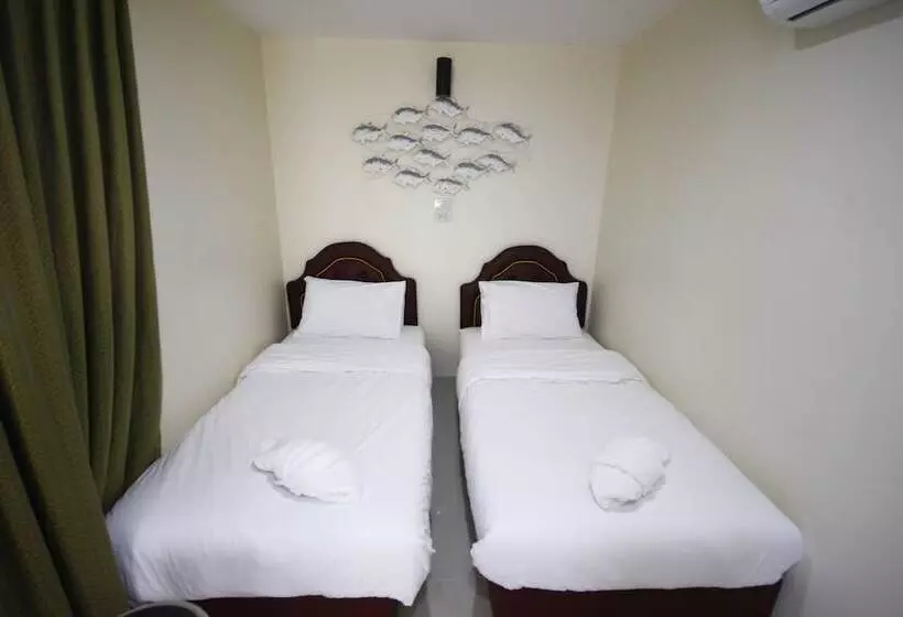 هتل Vimaan Navy Resort