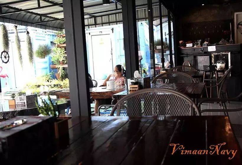 هتل Vimaan Navy Resort