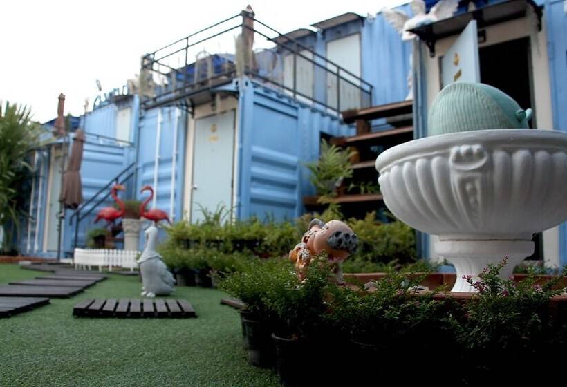 ホテル Vimaan Navy Resort