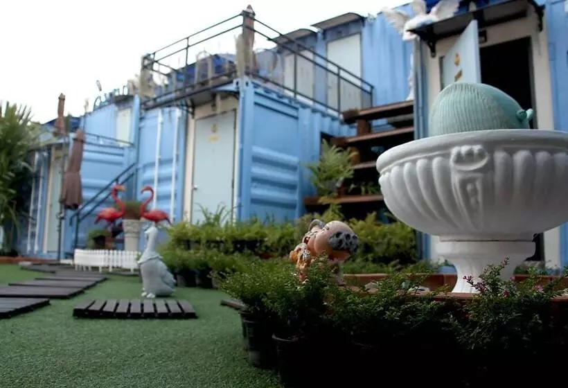 هتل Vimaan Navy Resort