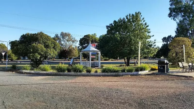 モーテル Gazebo Motor Inn   Strathmerton