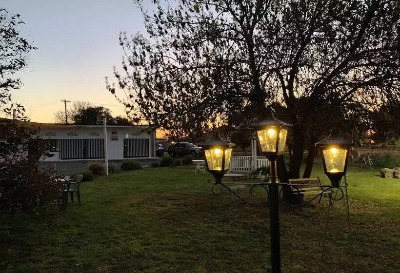 モーテル Gazebo Motor Inn   Strathmerton