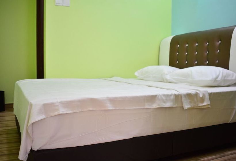 One 5 Residence Homestay