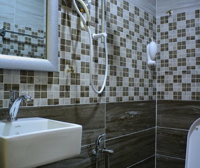 One 5 Residence Homestay