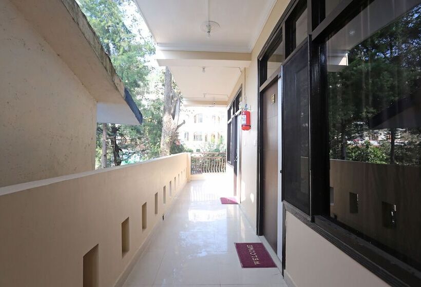 Oyo 10216 Hotel Uk Retreat