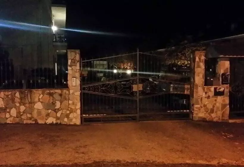 Majatalo Guest House Park Valmontone