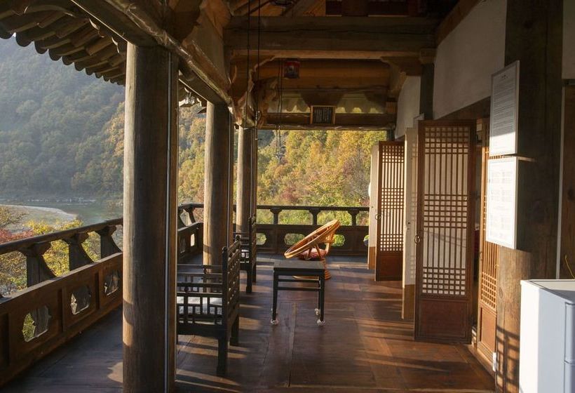 بنسيون Nongam Jongtaek