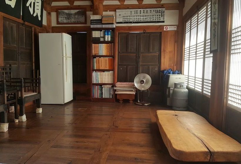 بنسيون Nongam Jongtaek