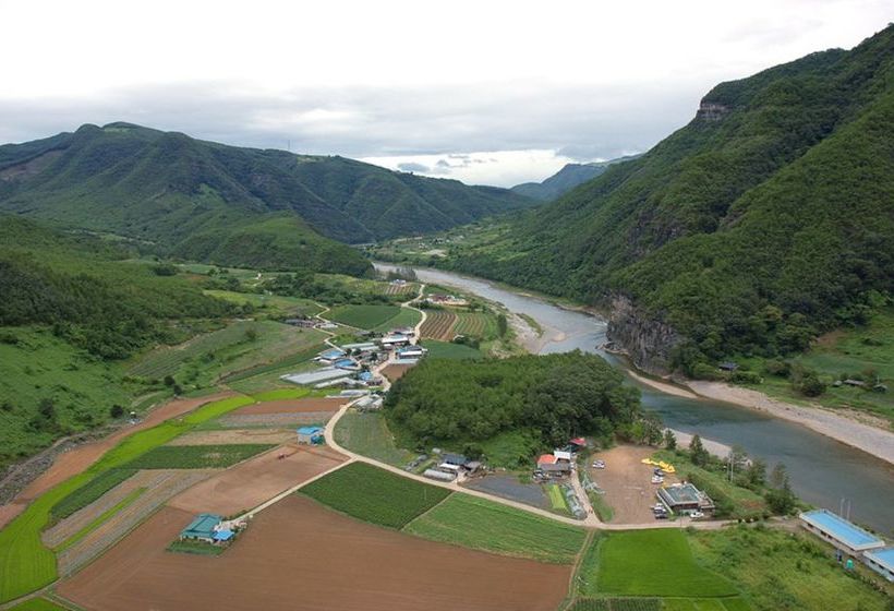 بنسيون Nongam Jongtaek