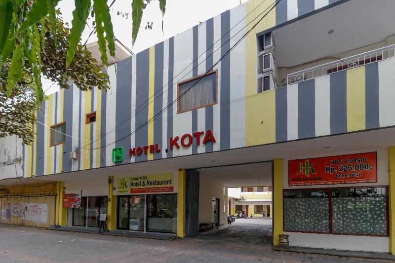 Pensjonat Reddoorz Plus @ Slamet Riyadi