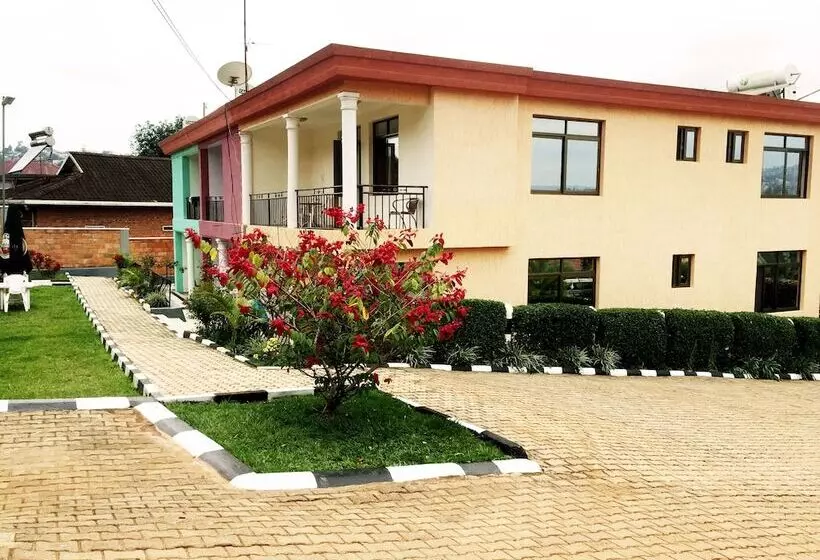 پانسیون Romalo Hotel & Apartments