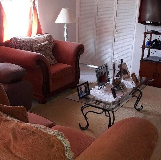 پانسیون Sue's Homestay