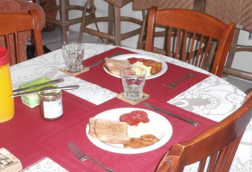 پانسیون Sue's Homestay