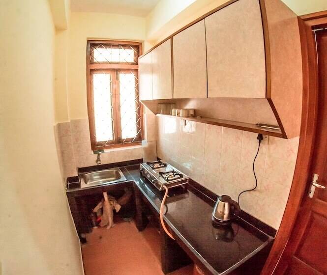 Showstopper Apartments 1 Bhk Pool View