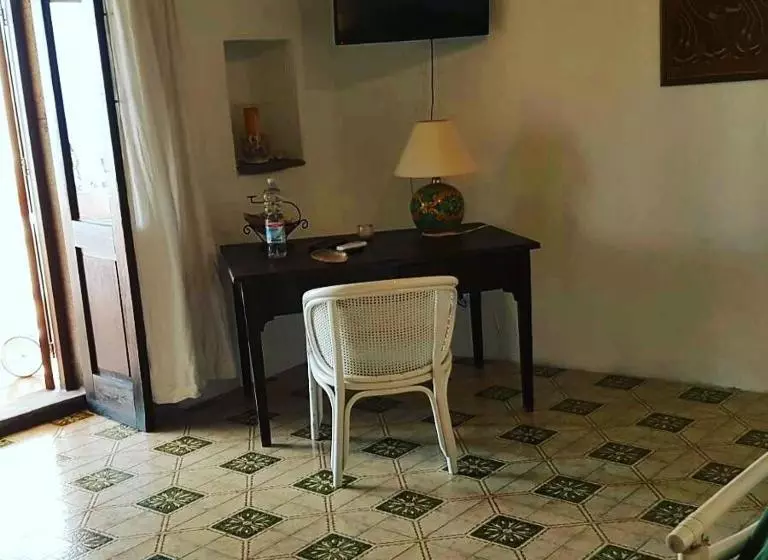 ベッドアンドブレックファースト La Villa Rossa