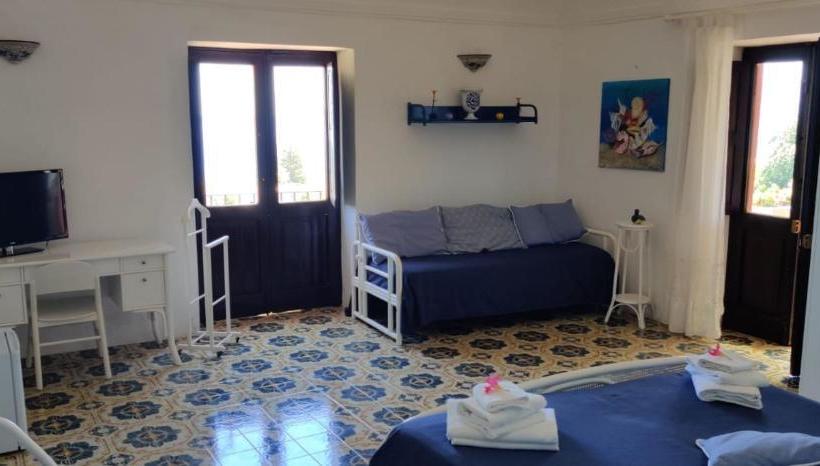 민박 La Villa Rossa