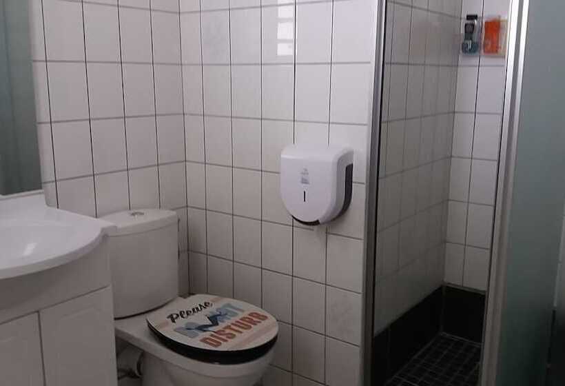 تختخواب و صبحانه Vi Get' S