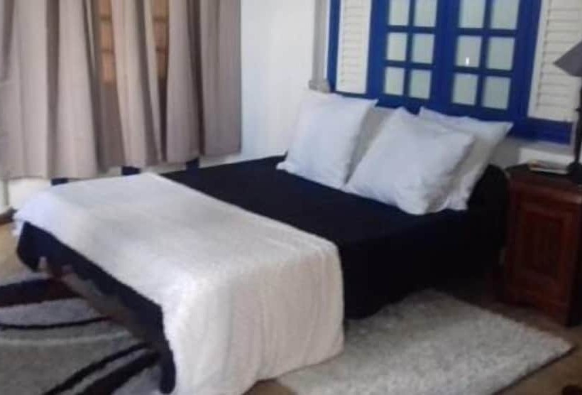 تختخواب و صبحانه Vi Get' S