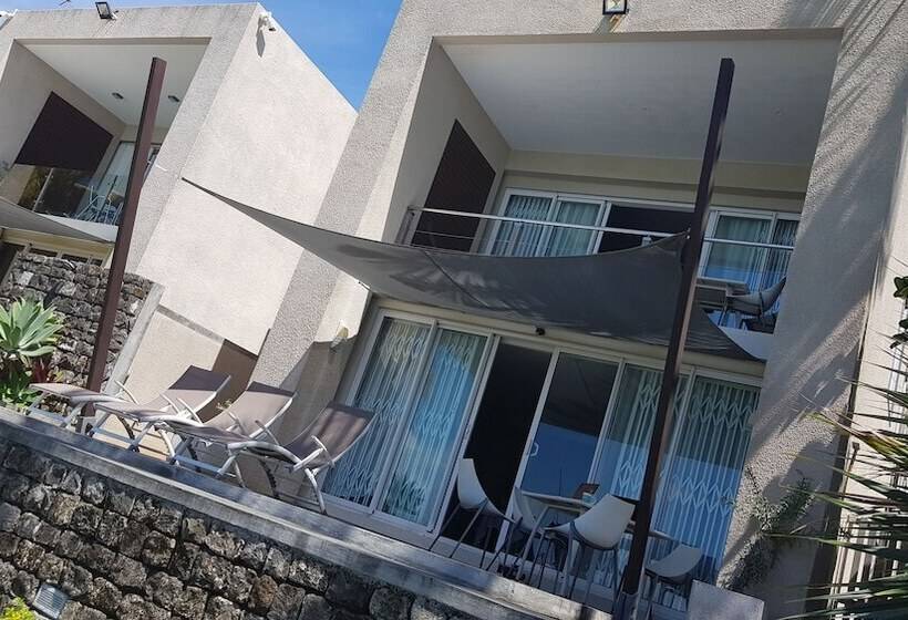 Blue Ocean Suites & Apartments