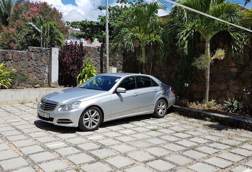 Blue Ocean Suites & Apartments