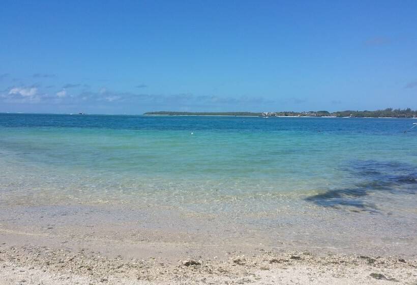 Blue Ocean Suites & Apartments