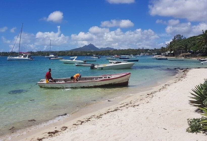 Blue Ocean Suites & Apartments