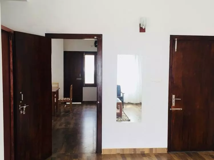 Choni Apartment
