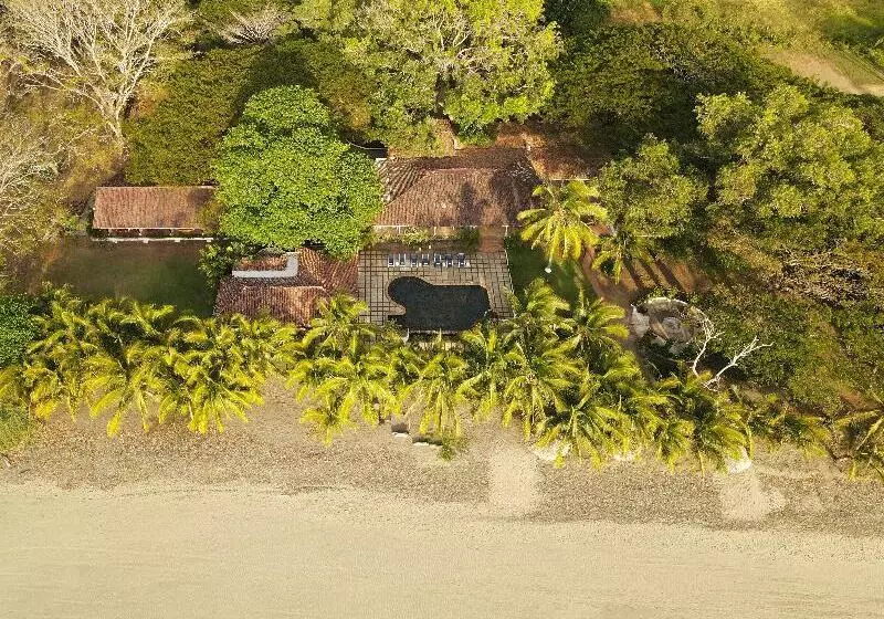 Hostelli Villa Marina Lodge & Condos