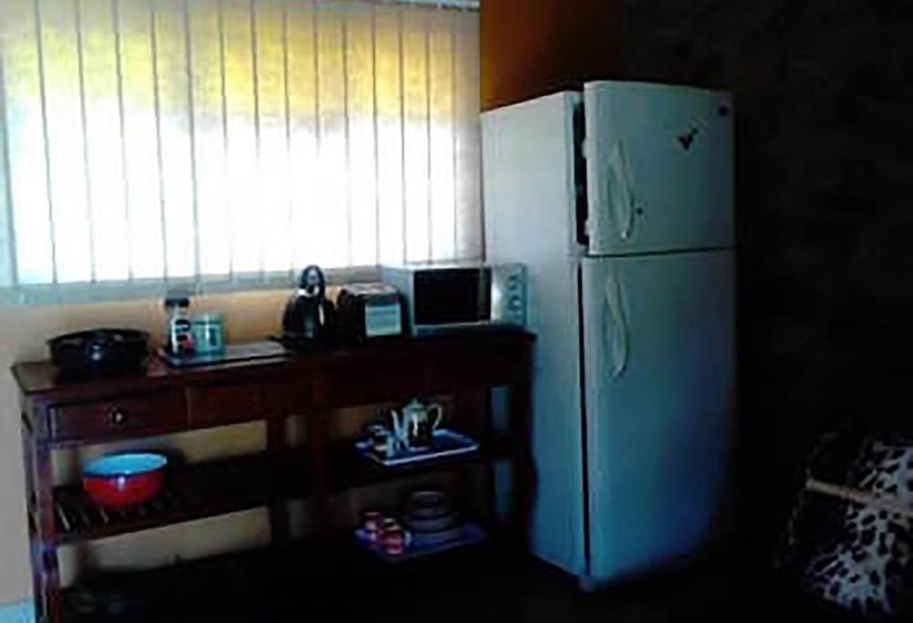 هتل A New Earth Guest Lodge