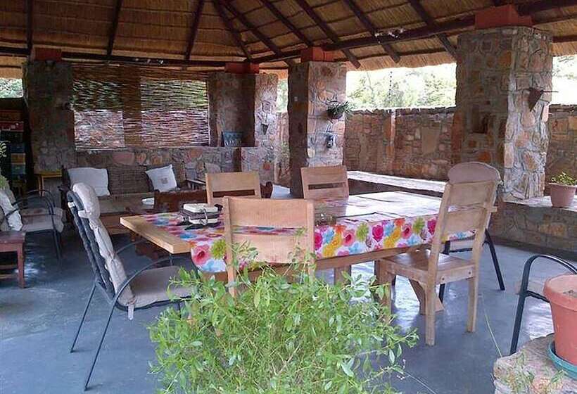 هتل A New Earth Guest Lodge