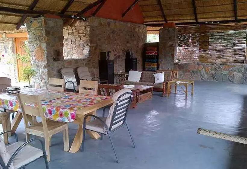 هتل A New Earth Guest Lodge