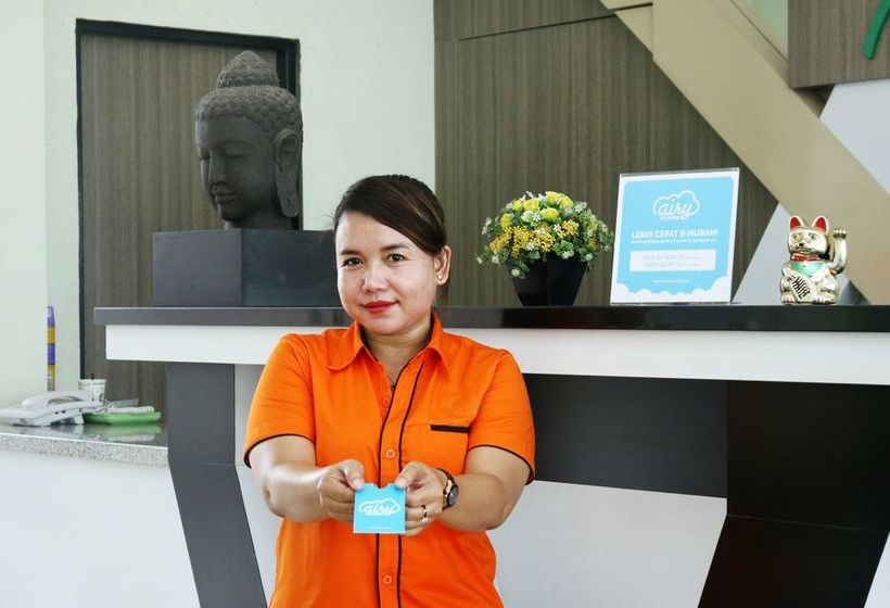 Отель Airy Eco Bandara Syamsudin Noor Angkasa 7 Banjarbaru