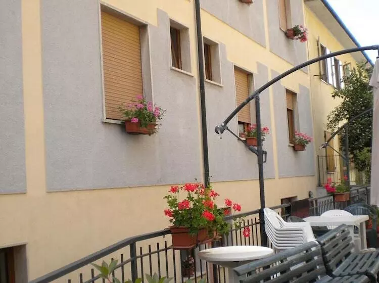 ホテル Albergo Ristorante Pizzeria La Bocca Di Bacco