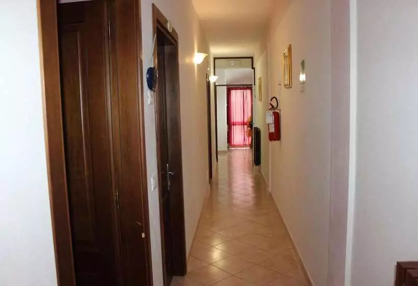 ホテル Albergo Ristorante Pizzeria La Bocca Di Bacco