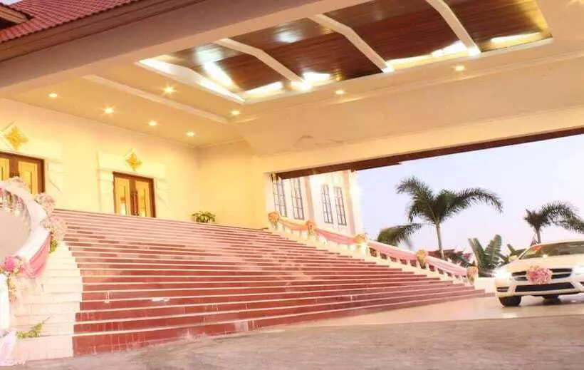 هتل Daosavanh Resort & Spa