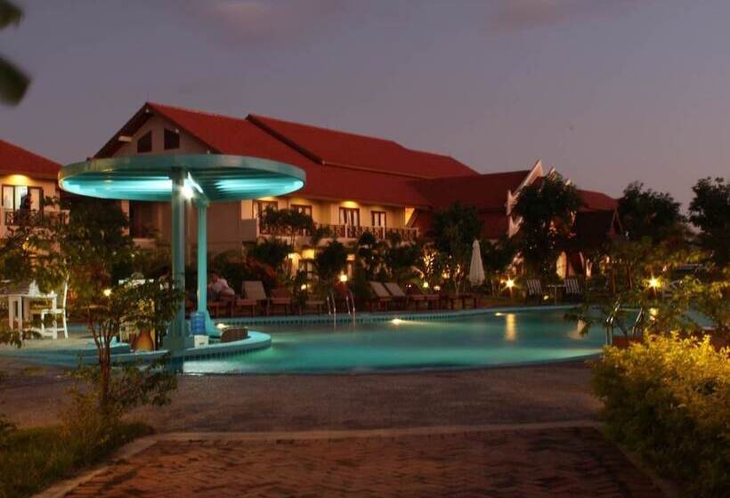 هتل Daosavanh Resort & Spa