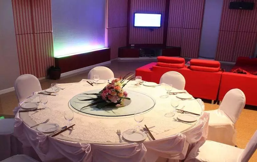 هتل Daosavanh Resort & Spa