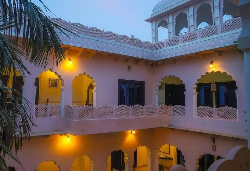 Kiran Vila Palace