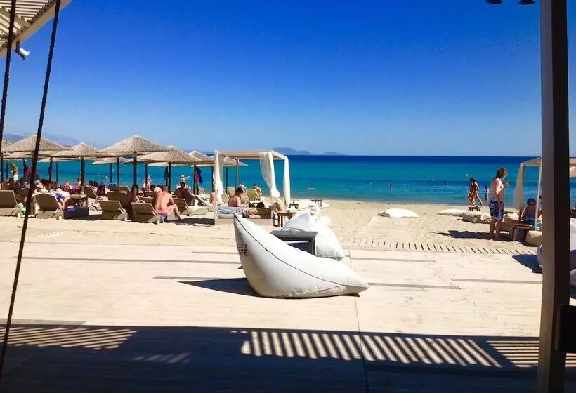 Maribel Sea View