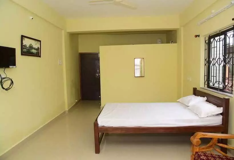 ペンション Nirvaah Room Siolim  Kitchenete