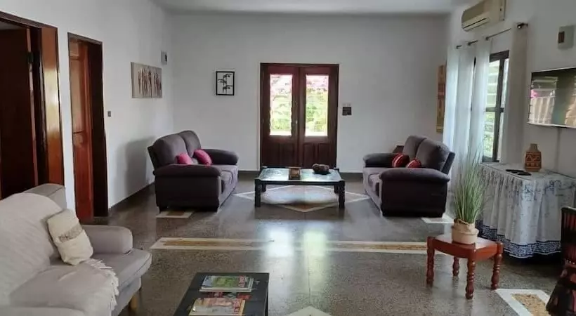 پانسیون Villa Ekabo