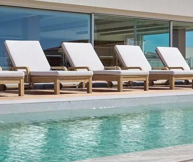 ホテル Marina Cambrils By Urh