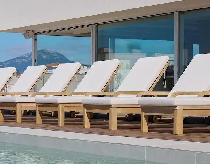 ホテル Marina Cambrils By Urh