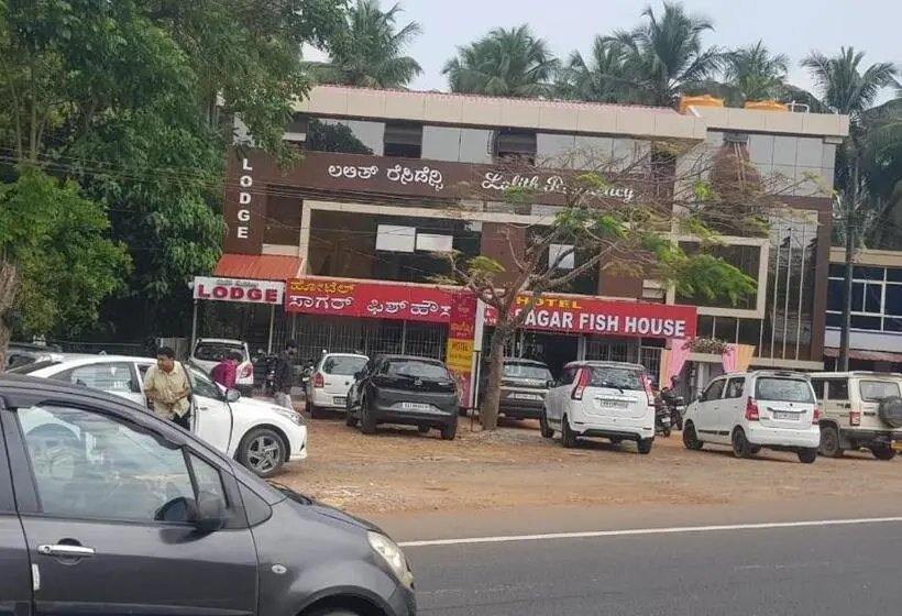 ホテル Lalith Residency