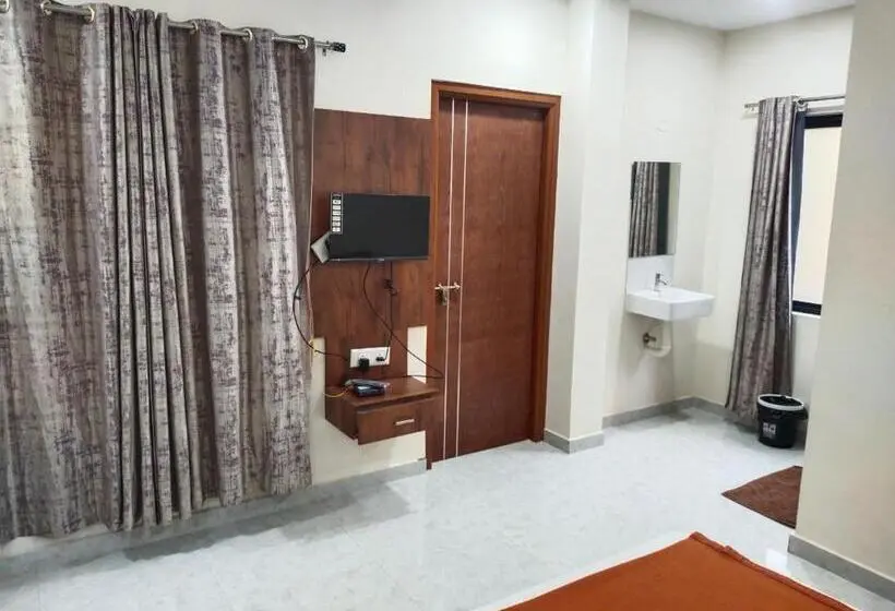 ホテル Lalith Residency
