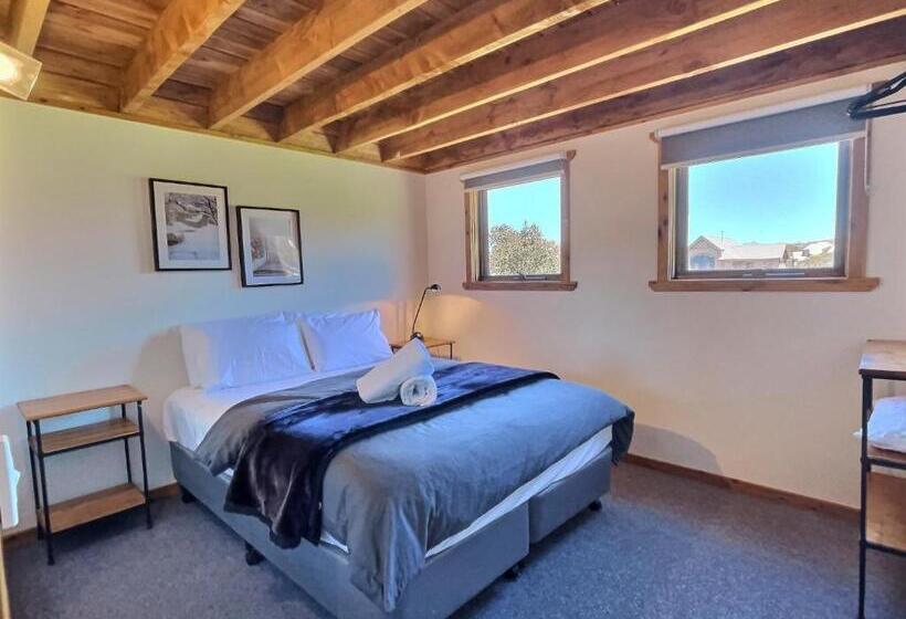 Banjo S Chalet, Alpine Getaways