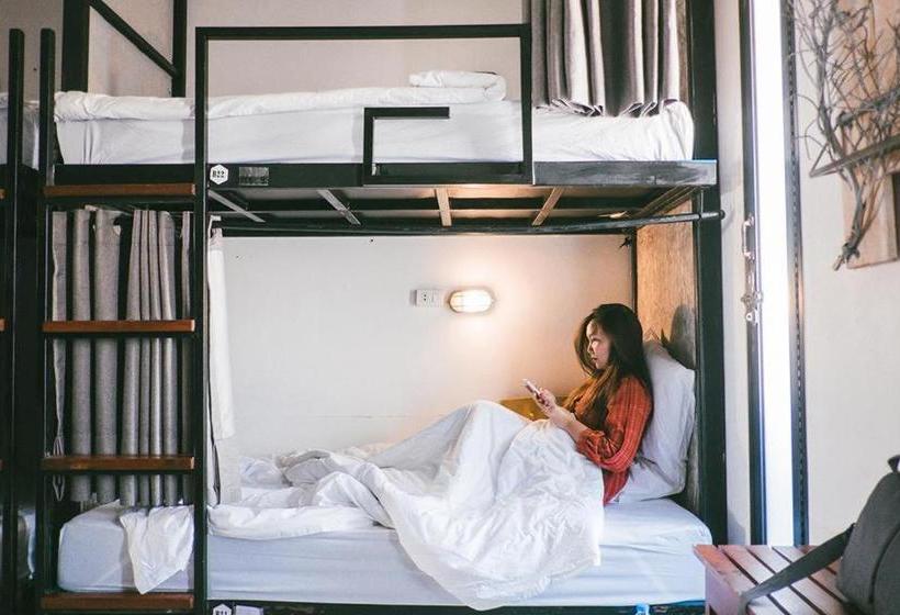 Hive Hostel  Adults Only