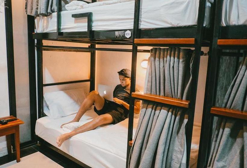 Hive Hostel  Adults Only