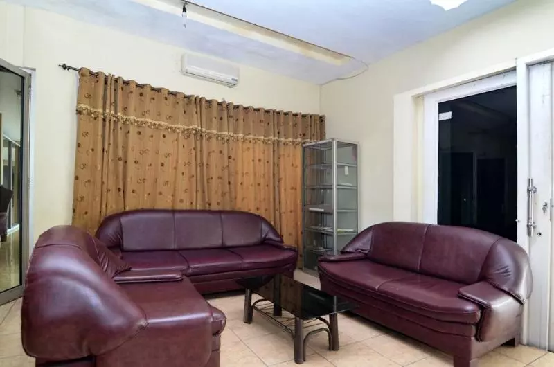 Hotelli Reddoorz Plus @ Laweyan